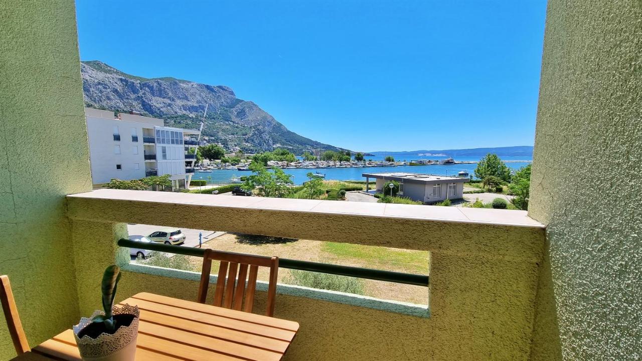Apartment Cesarica Omis Exterior photo