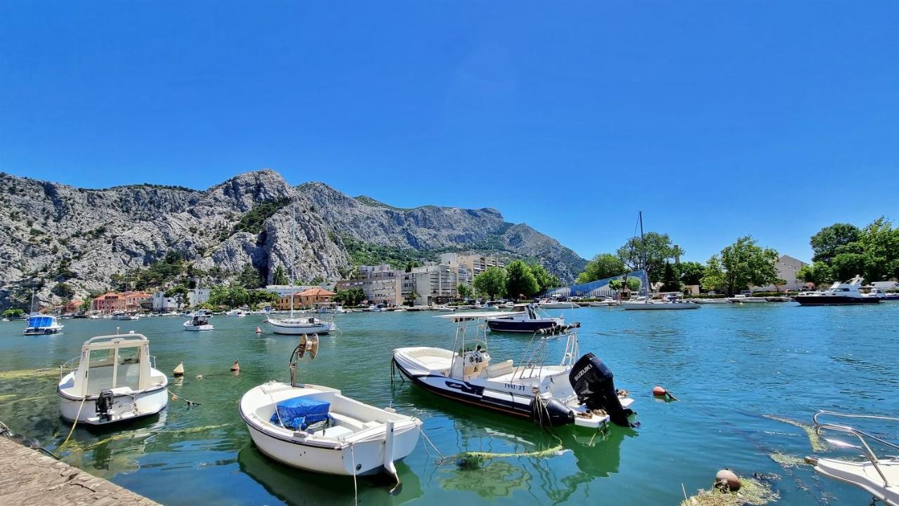 Apartment Cesarica Omis Exterior photo