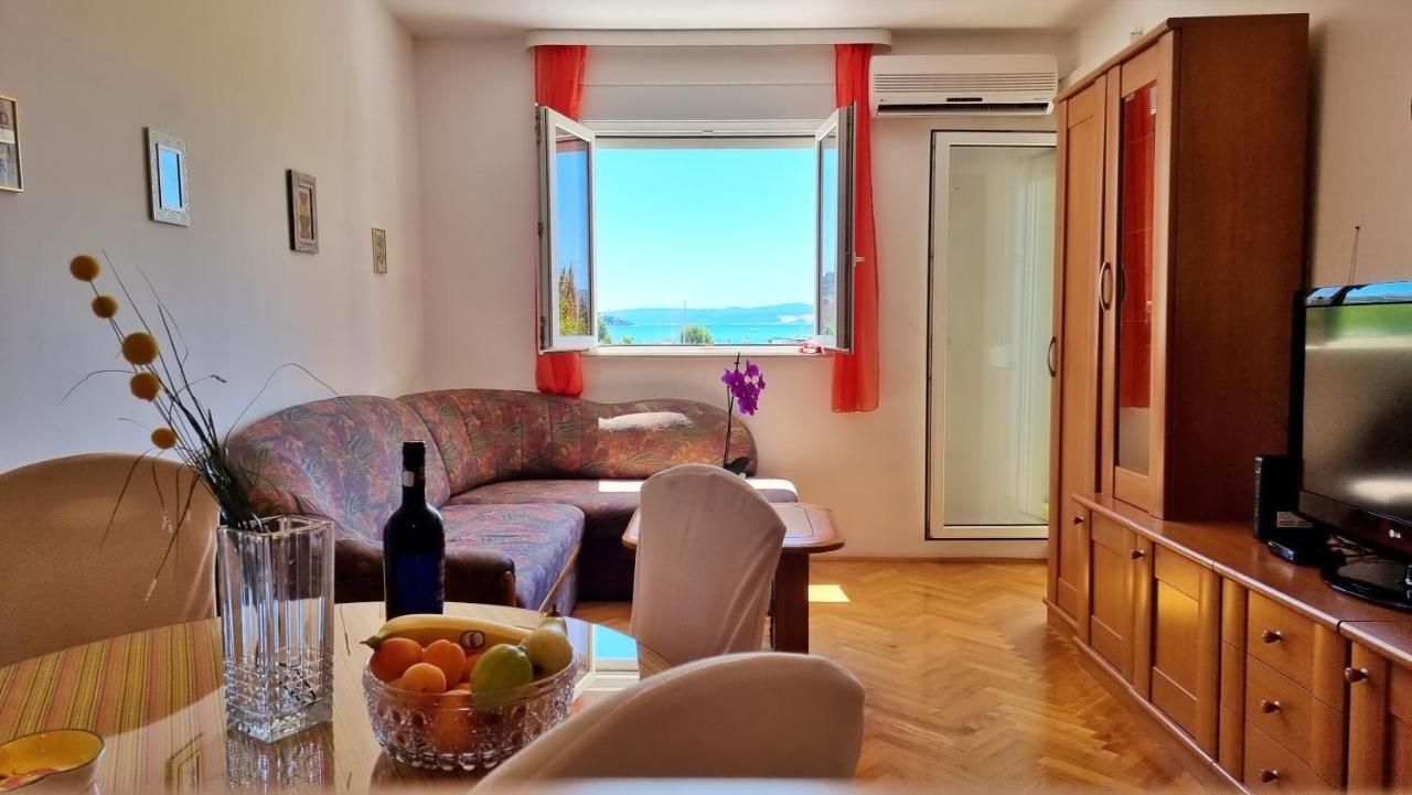 Apartment Cesarica Omis Exterior photo